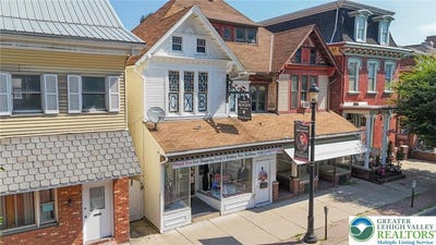 /international/us/251-w-broad-street-tamaqua-boro-pa-110100512266/?lang=en