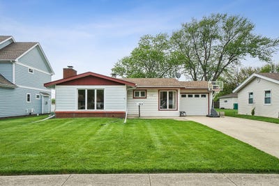 /international/us/1028-cherokee-place-lemont-il-110107713211/