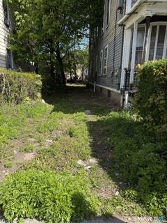 /international/us/339-pearl-street-bridgeport-ct-110107784731/