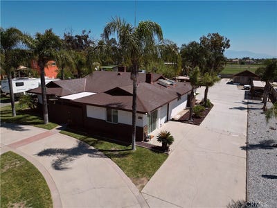 /international/us/10881-oleander-avenue-fontana-ca-110103117165/