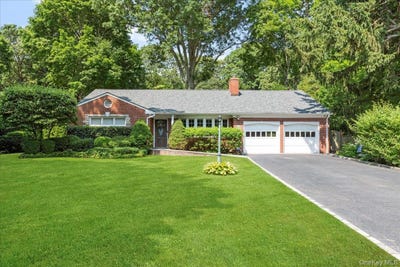 /international/us/277-w-neck-road-huntington-ny-110107392293/