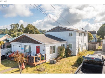 /international/us/160-n-8th-st-lakeside-or-110107870029/