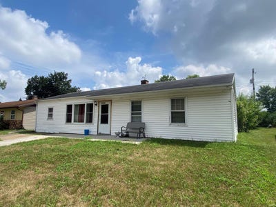 /international/us/56522-miller-drive-elkhart-in-110101201069/