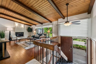 /international/us/4860-kingsberry-lane-minnetonka-mn-110108491965/