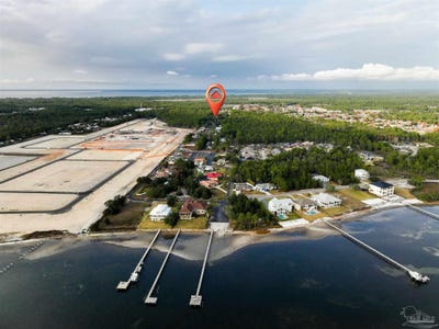 /international/us/1810-w-smugglers-cove-cir-gulf-breeze-fl-110110376604/