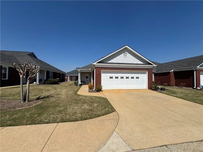 /international/us/1600-autumn-leaf-lane-phenix-city-al-110106701433/