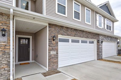 /international/us/917-maywood-lane-waukee-ia-110097829030/