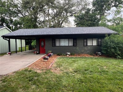 /international/us/2033-rhode-island-street-lawrence-ks-110100424574/