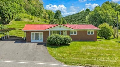 /international/us/346-piney-creek-road-lansing-nc-110108093098/