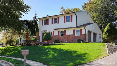 /international/us/12-nightingale-street-edison-nj-110120527399/