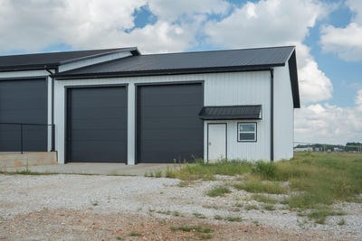 /international/us/13221-jay-drive-neosho-mo-110102527205/