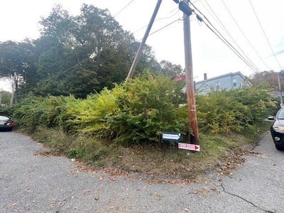 /international/us/grand-st-fitchburg-ma-110106355293/