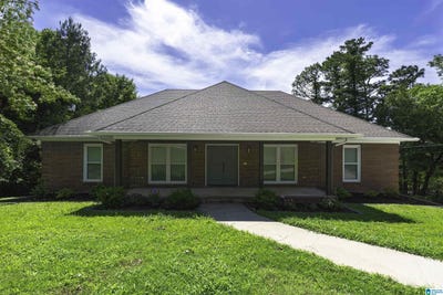/international/us/135-kingsley-road-alabaster-al-110108580955/