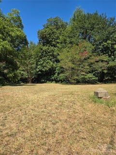 /international/us/717-kings-mountain-street-clover-sc-110101864555/