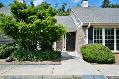 /international/us/73-forest-lake-drive-greenville-sc-110107800628/