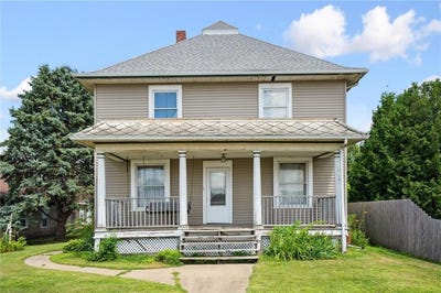 /international/us/614-main-street-lowden-ia-110100808302/
