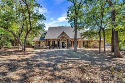 /international/us/9645-oak-meadow-lane-pilot-point-tx-110120466451/