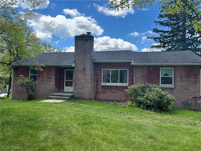/international/us/8404-avery-road-broadview-heights-oh-110108034661/