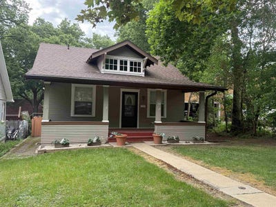 /international/us/310-maple-st-yankton-sd-110108577572/?lang=id