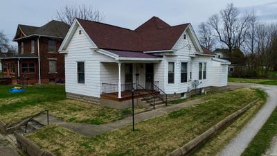 /international/us/355-church-street-bridgeport-il-110105095621/