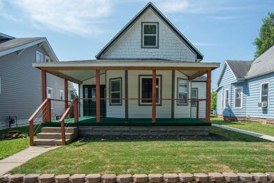 /international/us/2227-sycamore-street-terre-haute-in-110105640879/