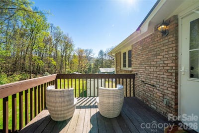 /international/us/913-dorothy-street-hendersonville-nc-110107416652/