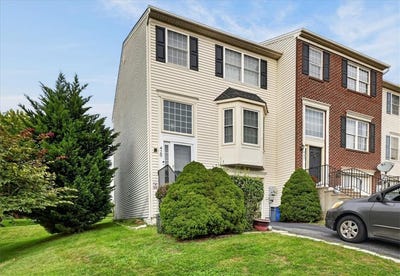 /international/us/429-s-oak-street-freemansburg-boro-pa-110120487229/