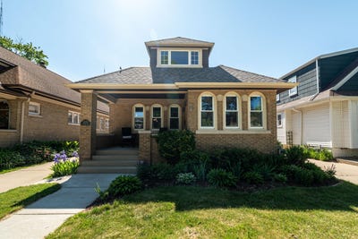 /international/us/4325-n-morris-blvd-shorewood-wi-110108549965/