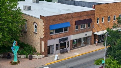 /international/us/103-n-main-street-river-falls-wi-110097360382/