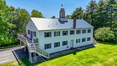 /international/us/3-janabye-lane-hallowell-me-110108575753/