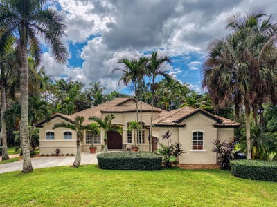 /international/us/15250-temple-boulevard-loxahatchee-fl-110120465859/