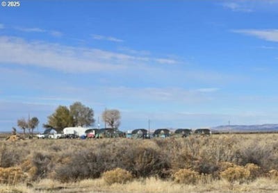 /international/us/65227-highway-78-burns-or-110097812071/