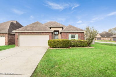 /international/us/205-quiet-bluff-drive-youngsville-la-110108018900/
