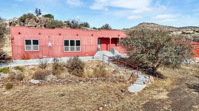 /international/us/101-w-cedar-drive-fort-davis-tx-110105316752/
