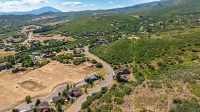 /international/us/305-old-midland-glenwood-springs-co-110108659170/