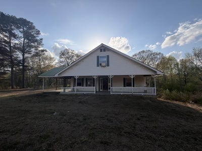 /international/us/18999-county-road-49-vernon-al-110107868442/