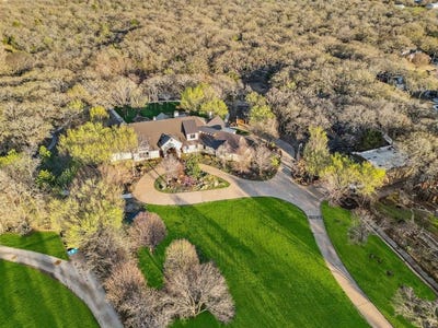 /international/us/1208-oak-drive-flower-mound-tx-110102348427/