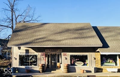 /international/us/58-w-main-street-nashville-in-110105395250/