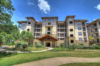/international/us/98-island-drive-35-horseshoe-bay-tx-110119795008/
