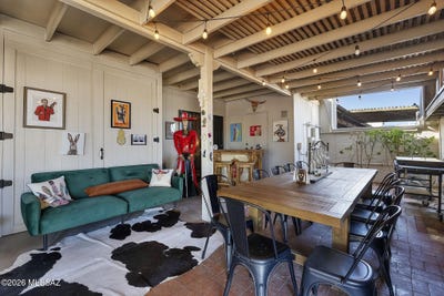 /international/us/9075-e-palms-park-drive-tucson-az-110105780248/