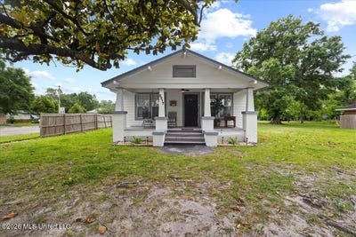 /international/us/2317-30th-street-gulfport-ms-110107959071/