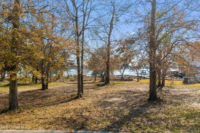/international/us/wetzel-drive-lot-4-biloxi-ms-110105954525/