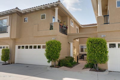 /international/us/11504-countrycreek-court-moorpark-ca-110108061829/