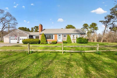 /international/us/48-glover-square-chatham-ma-110107482070/