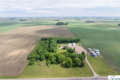 /international/us/78772-290th-street-madelia-mn-110108507675/