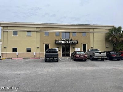 /international/us/2012-highway-90-gautier-ms-110107440456/