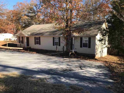 /international/us/16017-s-radio-station-road-seneca-sc-110107319064/