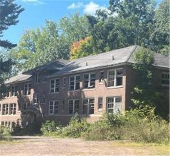 /international/us/10035-pokegama-lake-road-drive-pokegama-twp-mn-110107313398/