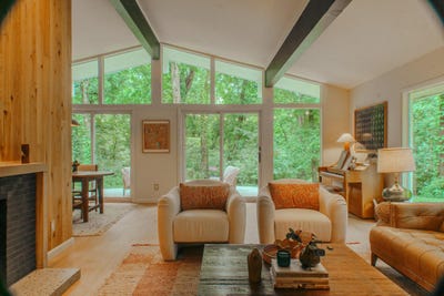 /international/us/1710-stoneybrook-way-blacklick-oh-110108936765/