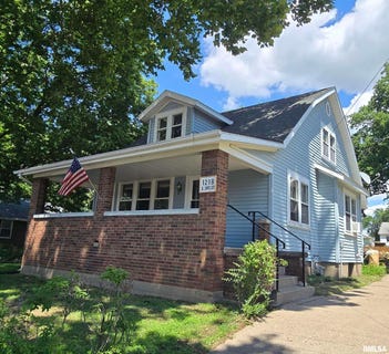 /international/us/1218-s-3rd-street-pekin-il-110109036438/